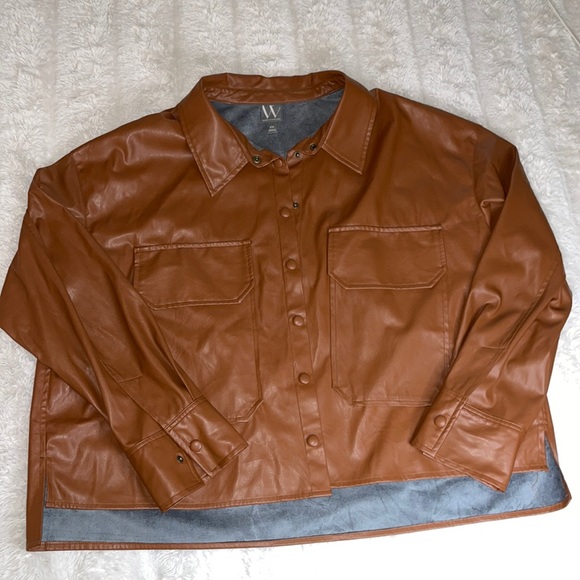 Pleather oversized shirt with Suede Lining - Picture 2 of 4